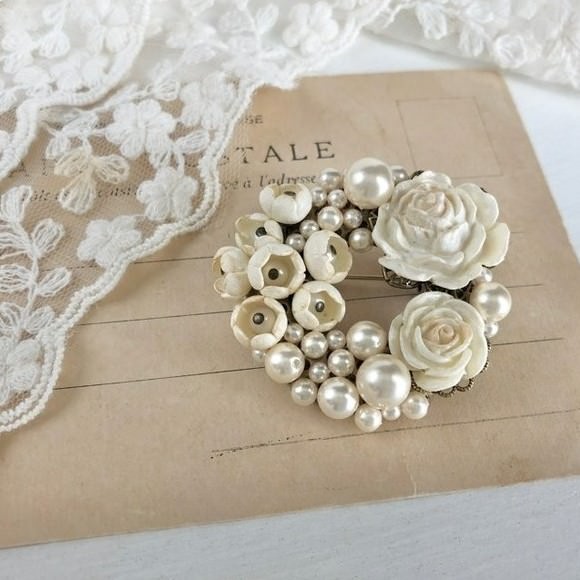 ローズとスズランのリングブローチ